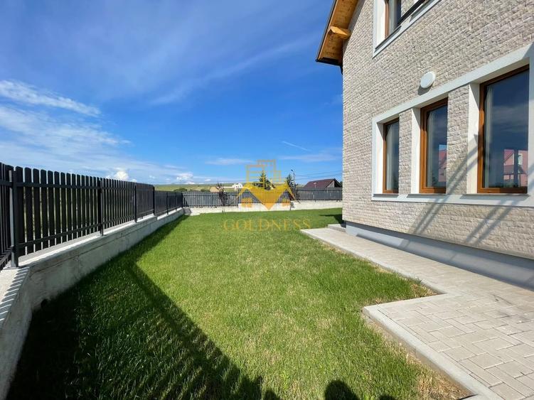 Casă individuală cu 4 camere cu Canalizare în Sălicea