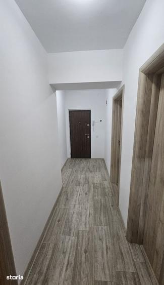 Apartament cu 2 camere decomandat în Calea București