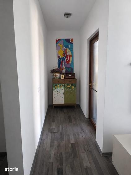 Casă cu 4 camere cu Teren 300 Mp în Crevedia
