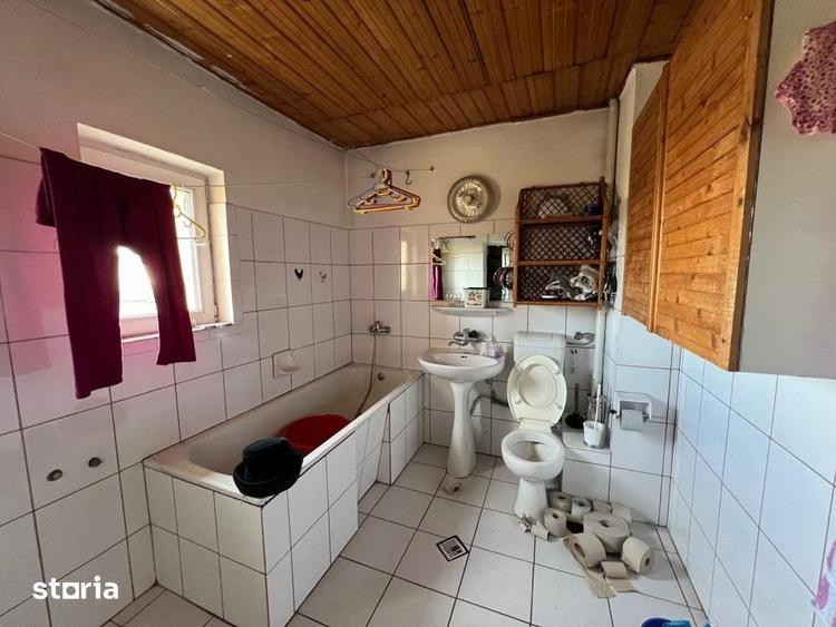 Casă cu 5 camere cu Teren 800 Mp în Gheorgheni