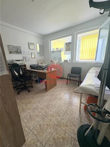 Spațiu comercial, de 60 mp, în Central