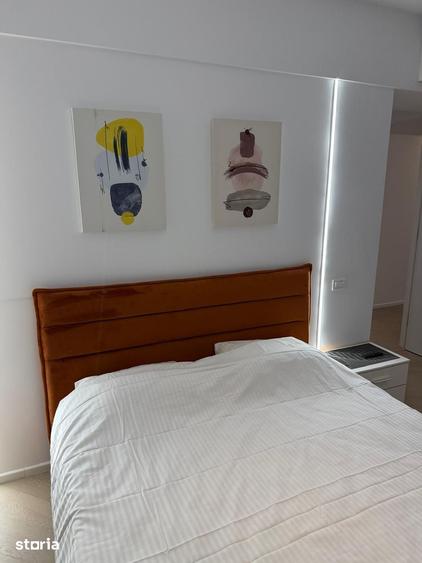 Apartament cu 3 camere în Văcăresti