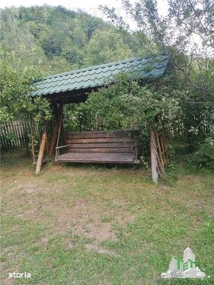 Casă cu 7 camere cu Teren 825 Mp în Păcureți
