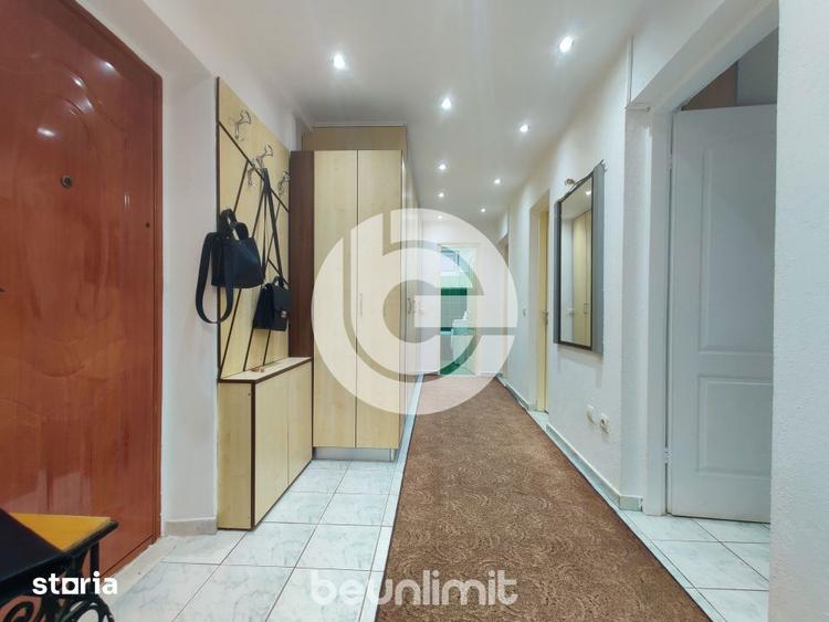 Apartament cu 3 camere decomandat, mobilat în Ștrand