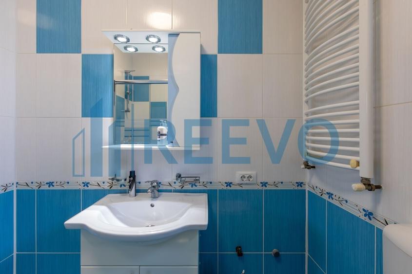Casă individuală cu 6 camere cu Canalizare în Măgura