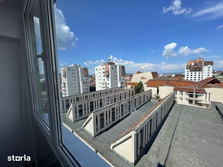 Apartament cu 4 camere în Central