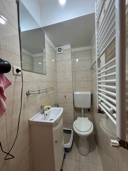 Apartament cu 3 camere decomandat în Theodor Pallady