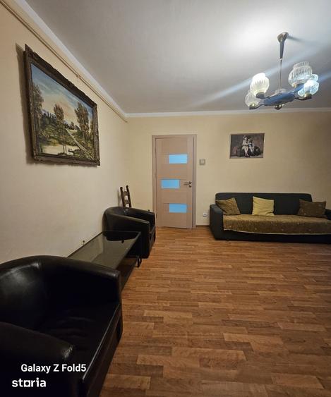 Apartament cu 2 camere semidecomandat în Nufărul