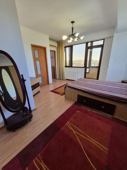 Apartament cu 5 camere decomandat, mobilat în Domenii