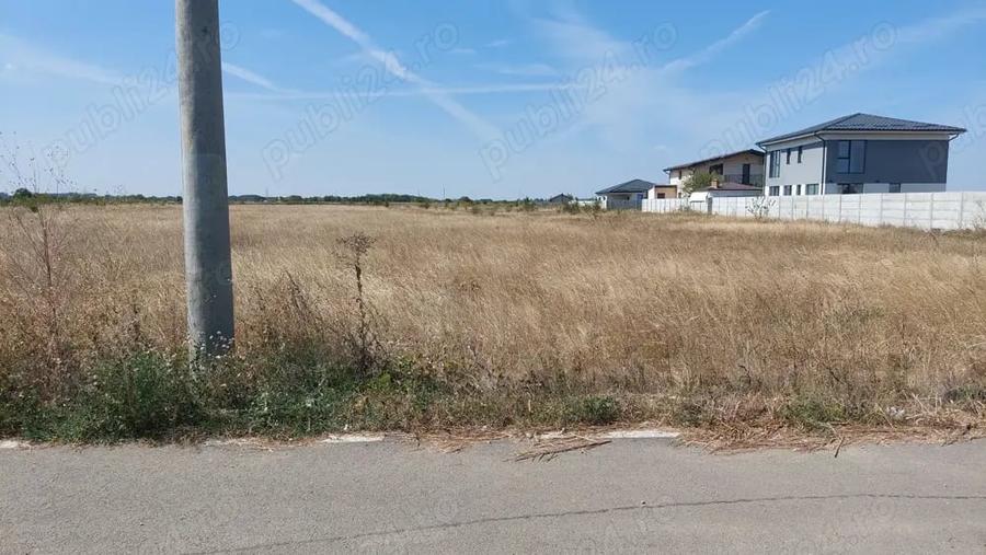 Teren de 400 mp, în Zurbaua