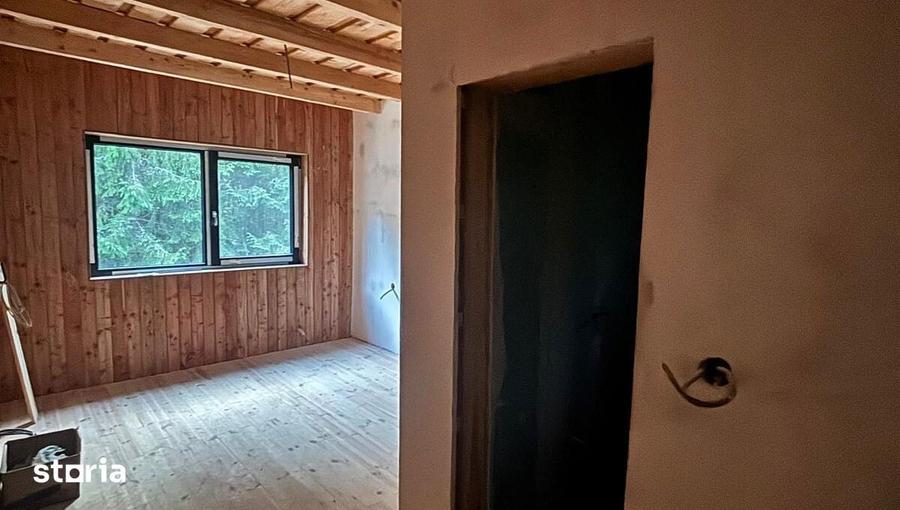 Casă cu Teren 1050 Mp în Central