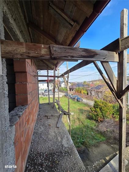 Casă cu 4 camere în Central