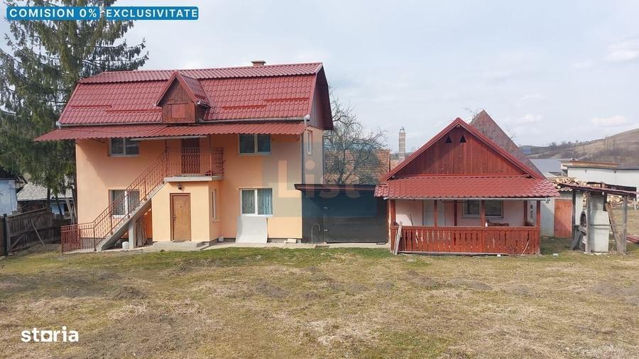 Casă cu 3 camere în Mărgău