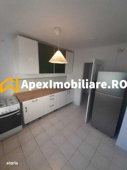 Apartament cu 3 camere decomandat în Brâncoveanu