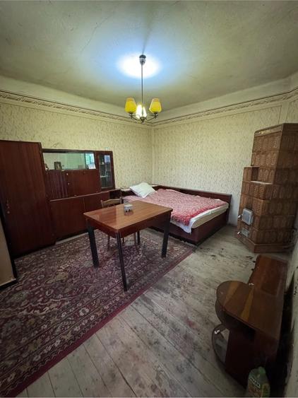 Casă cu 3 camere cu Teren 350 Mp în Central