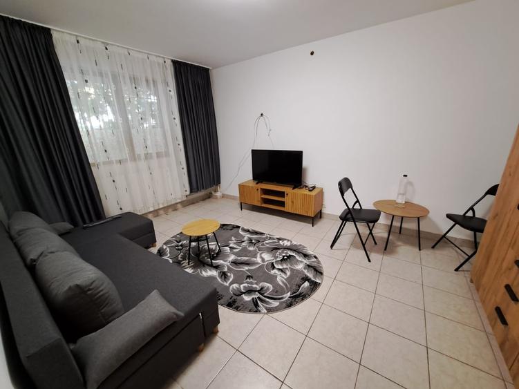 Apartament cu 2 camere decomandat în Colentina