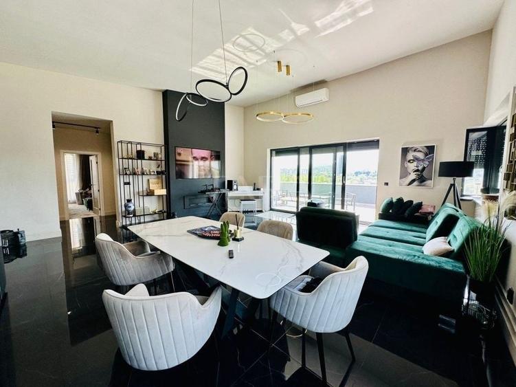Duplex cu 4 camere cu Canalizare în Grigorescu