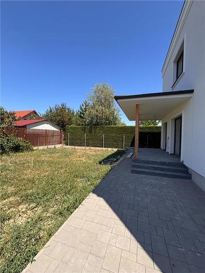 Duplex cu 4 camere cu Canalizare în Moșnița Nouă