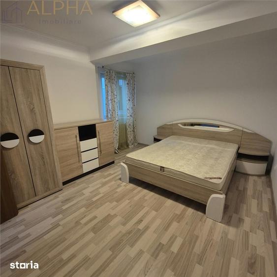 Apartament cu 3 camere decomandat în Calea Moldovei