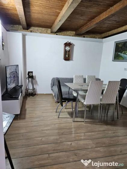 Casă cu 3 camere cu Teren 199 Mp în Central