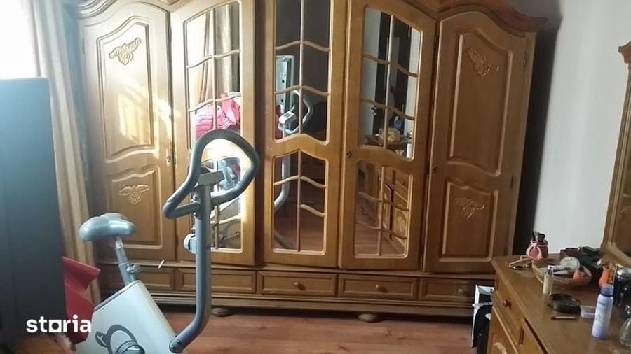 Casă cu 4 camere cu Teren 150 Mp în Central