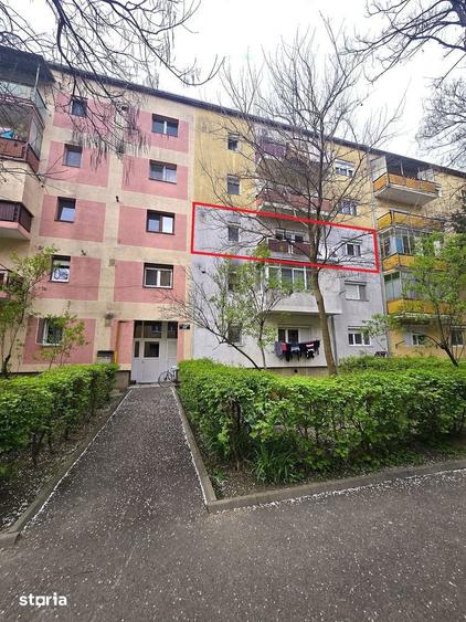 Apartament cu 2 camere semidecomandat în Micro 16
