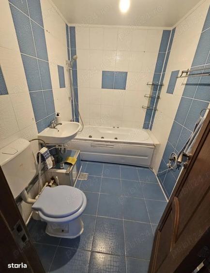 Apartament cu 3 camere decomandat în Orizont