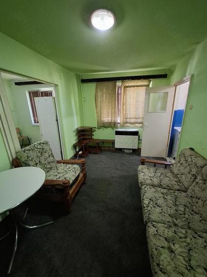 Apartament cu 2 camere nedecomandat în Govândari