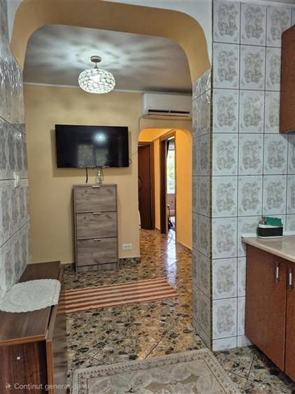 Apartament cu 3 camere decomandat, mobilat în Berceni