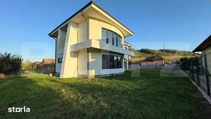 Casă cu 4 camere cu Teren 700 Mp în Sângeorgiu de Mureș