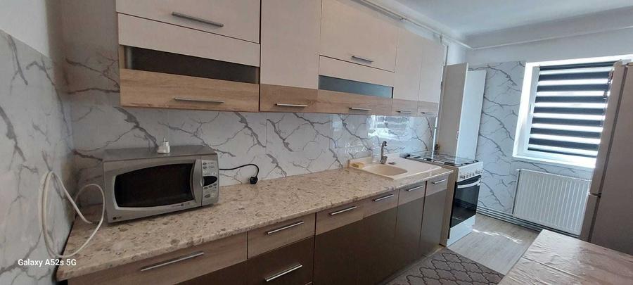 Apartament cu 2 camere, decomandat ,Centrul Civic - 3