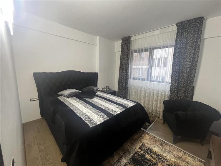 Apartament cu 4 camere decomandat, mobilat în Eminescu