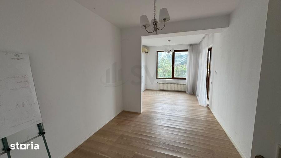 Apartament cu 4 camere în Tei
