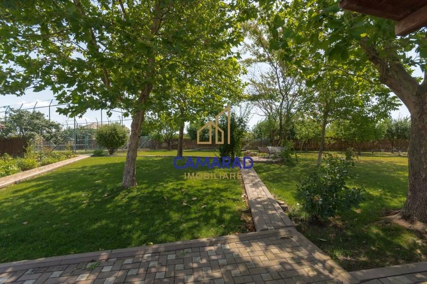 Casă individuală cu 5 camere cu Teren 2551 Mp în Tămădău Mare