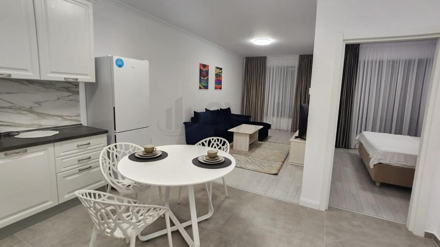 Apartament cu 2 camere semidecomandat, mobilat în Pipera