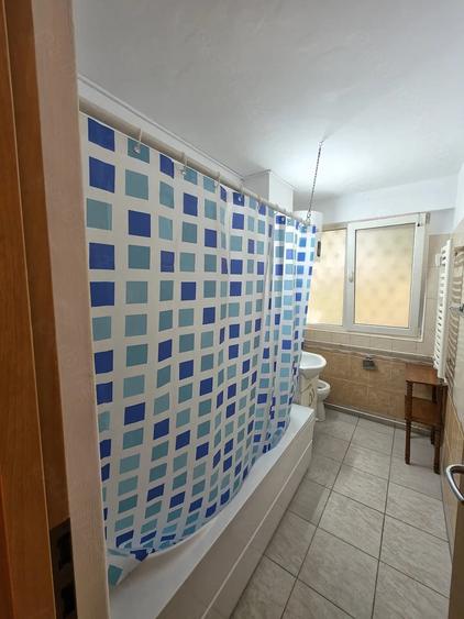 Apartament cu 2 camere semidecomandat în Eroii Revoluției