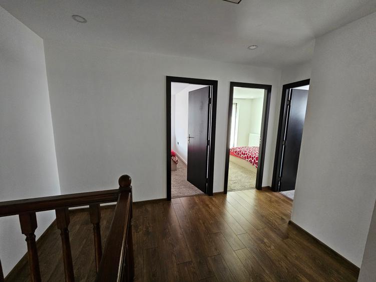 Casă individuală cu 5 camere cu Teren 600 Mp în Tărtășești