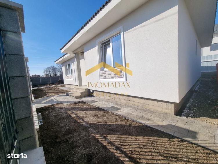 Casă cu 4 camere cu Teren 400 Mp în Sânmihaiu Român