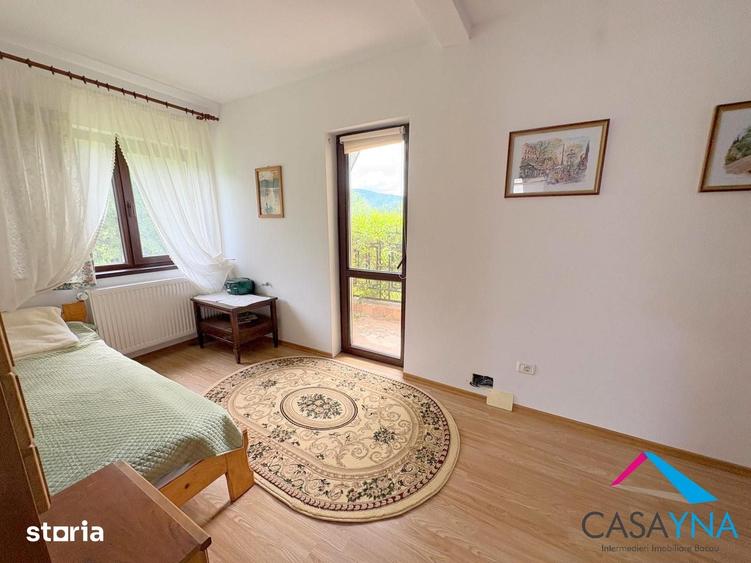 Casă cu 5 camere cu Teren 2553 Mp în Mărgineni