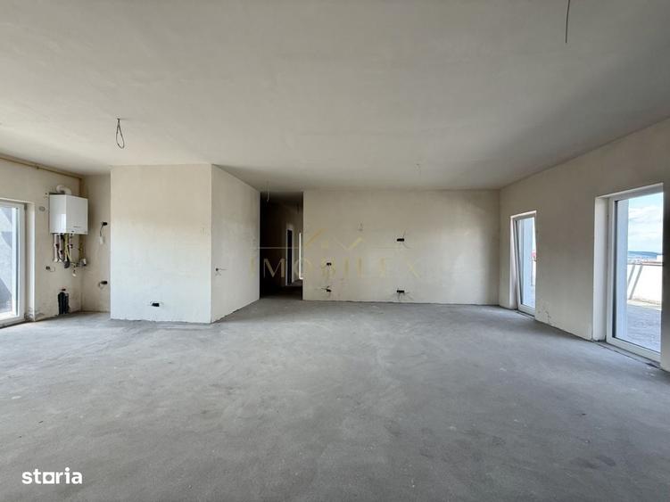 Apartament cu 4 camere în Bună Ziua