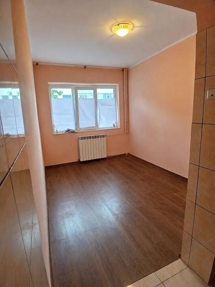 Garsonieră semidecomandată în Sud
