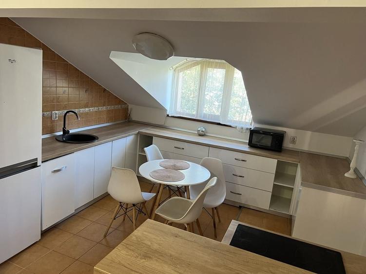 Apartament cu 3 camere nedecomandat în Mărăști