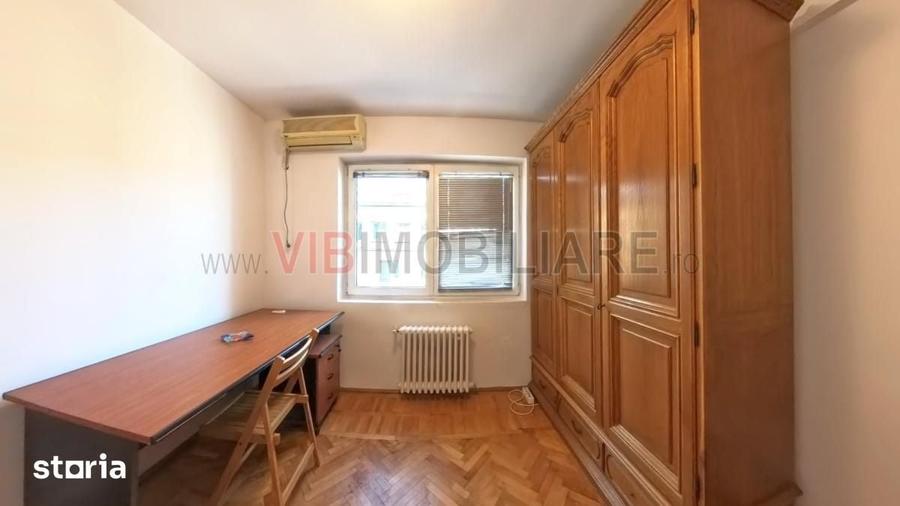 Apartament cu 3 camere în Centrul Civic