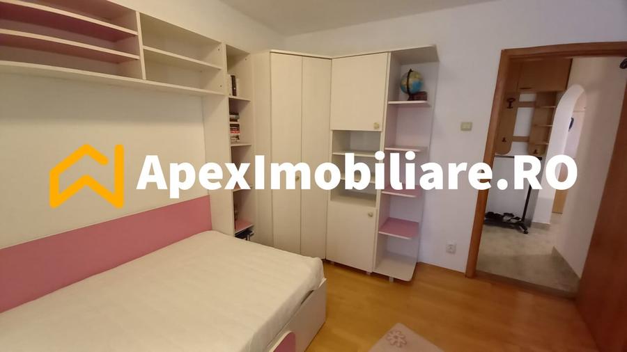 Apartament cu 3 camere semidecomandat, mobilat în Iancului
