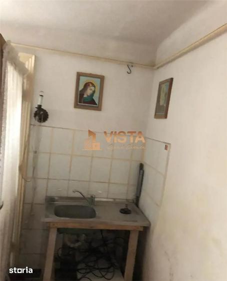 Casă cu 2 camere cu Teren 56 Mp în Schei