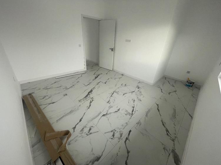 Apartament cu 2 camere semidecomandat în Central — fotografia 3