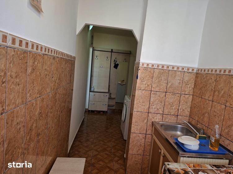 Apartament cu 2 camere semidecomandat în Malu Roșu