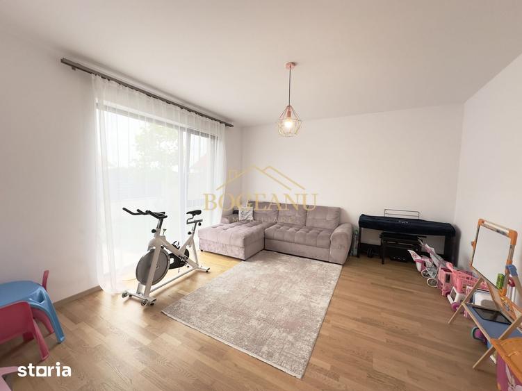 Casă cu 6 camere cu Teren 580 Mp în Ciarda Roșie