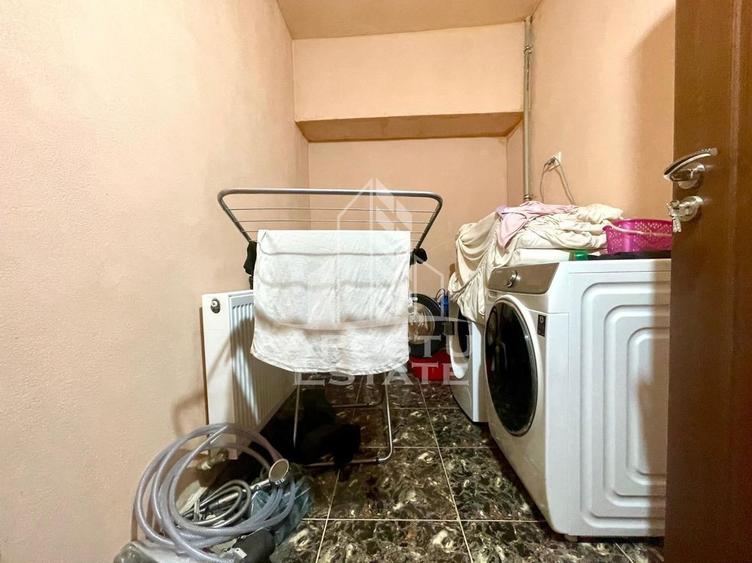 Apartament cu 3 camere decomandat, mobilat în Bujac