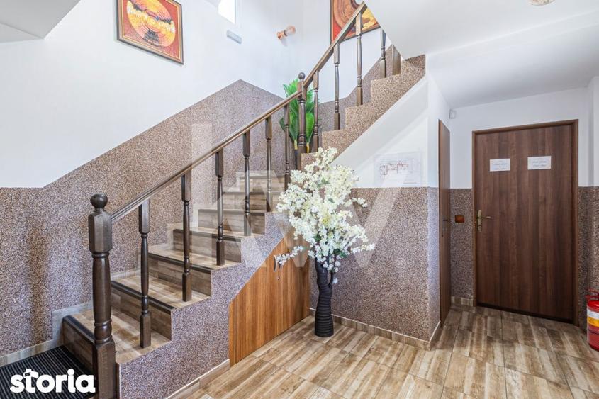 Casă cu Teren 3700 Mp în Vâlcele